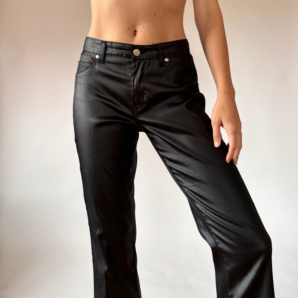 H&M Mom Jean Ultra High Waist Wet Look Jeans, Size 0